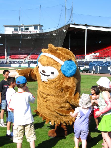 meeting the 2010 Olympic mascots